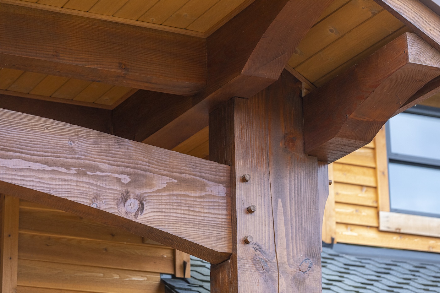 modern rustic lakehouse timber frame